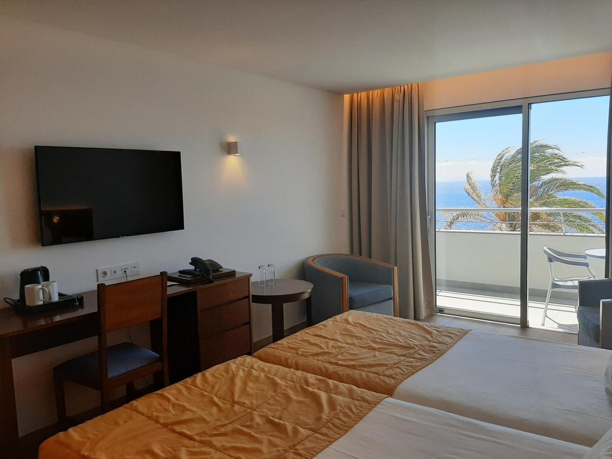 Superior Twin Room Sea View
